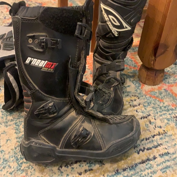 Boys size 3 riding boots - Picture 5 of 9